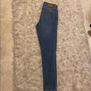 Levi’s High Rise Skinny Jeans Size 29
